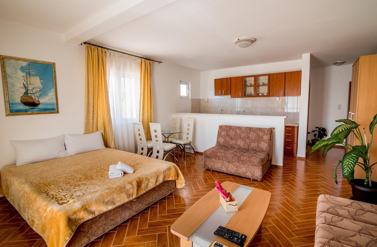 הרצג-נובי Bianca Apartments מראה חיצוני תמונה