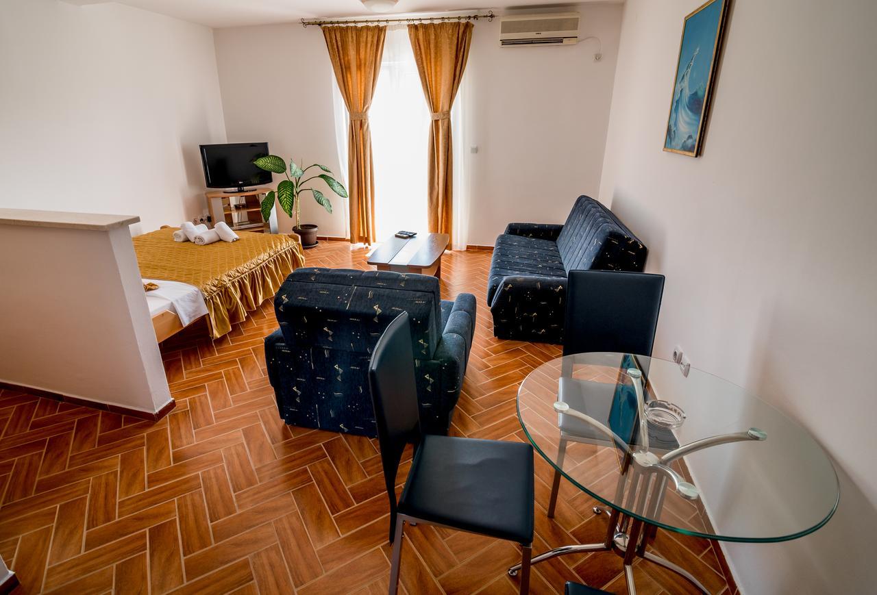 הרצג-נובי Bianca Apartments מראה חיצוני תמונה